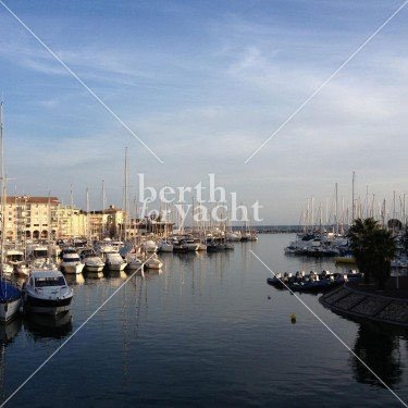 Marina Yacht berths and Moorings for sale in Port Fréjus